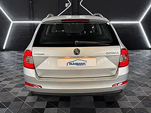 Used 2013 Skoda Octavia Se Silver - Interior and Exterior details 18