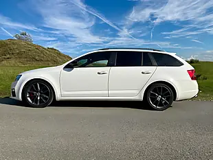 Used 2013 Skoda Octavia VRS White - Interior and Exterior details 14