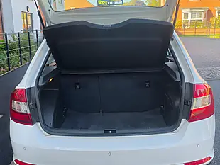 Used 2013 Skoda Rapid Spaceback Se White - Interior and Exterior details 17