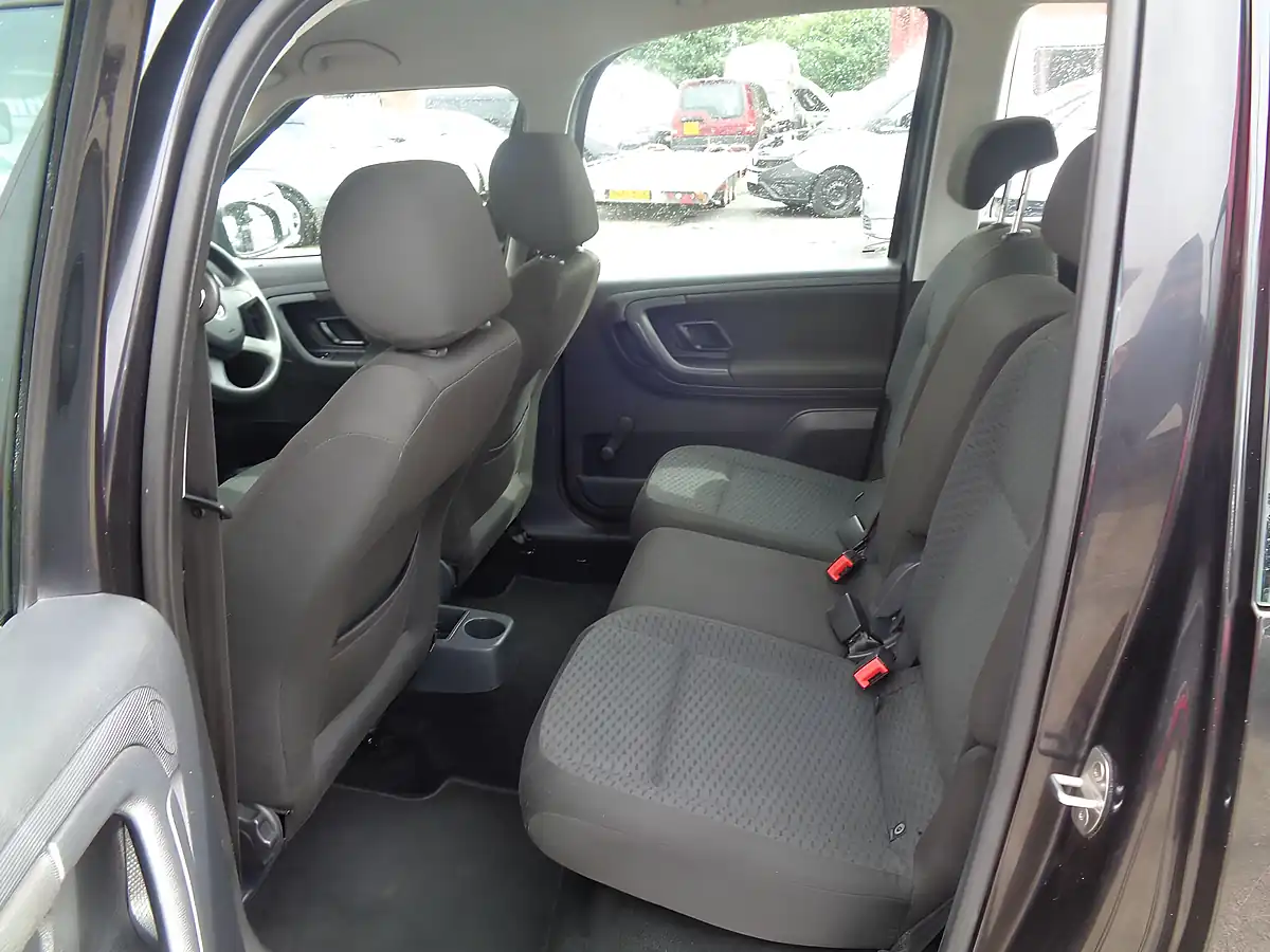 Used 2013 Skoda Roomster Greenline Ii Black - Interior and Exterior details 11