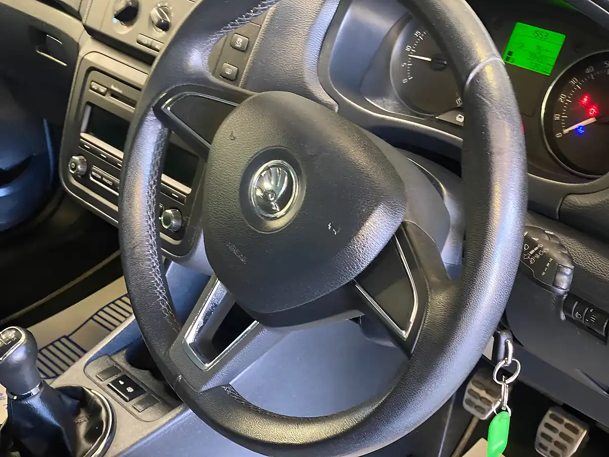 Used 2013 Skoda Roomster Scout Blue - Interior and Exterior details 10