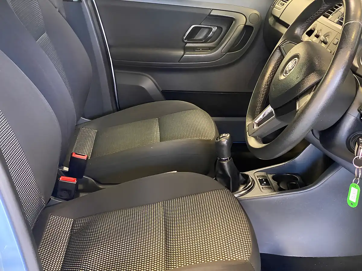 Used 2013 Skoda Roomster Scout Blue - Interior and Exterior details 12