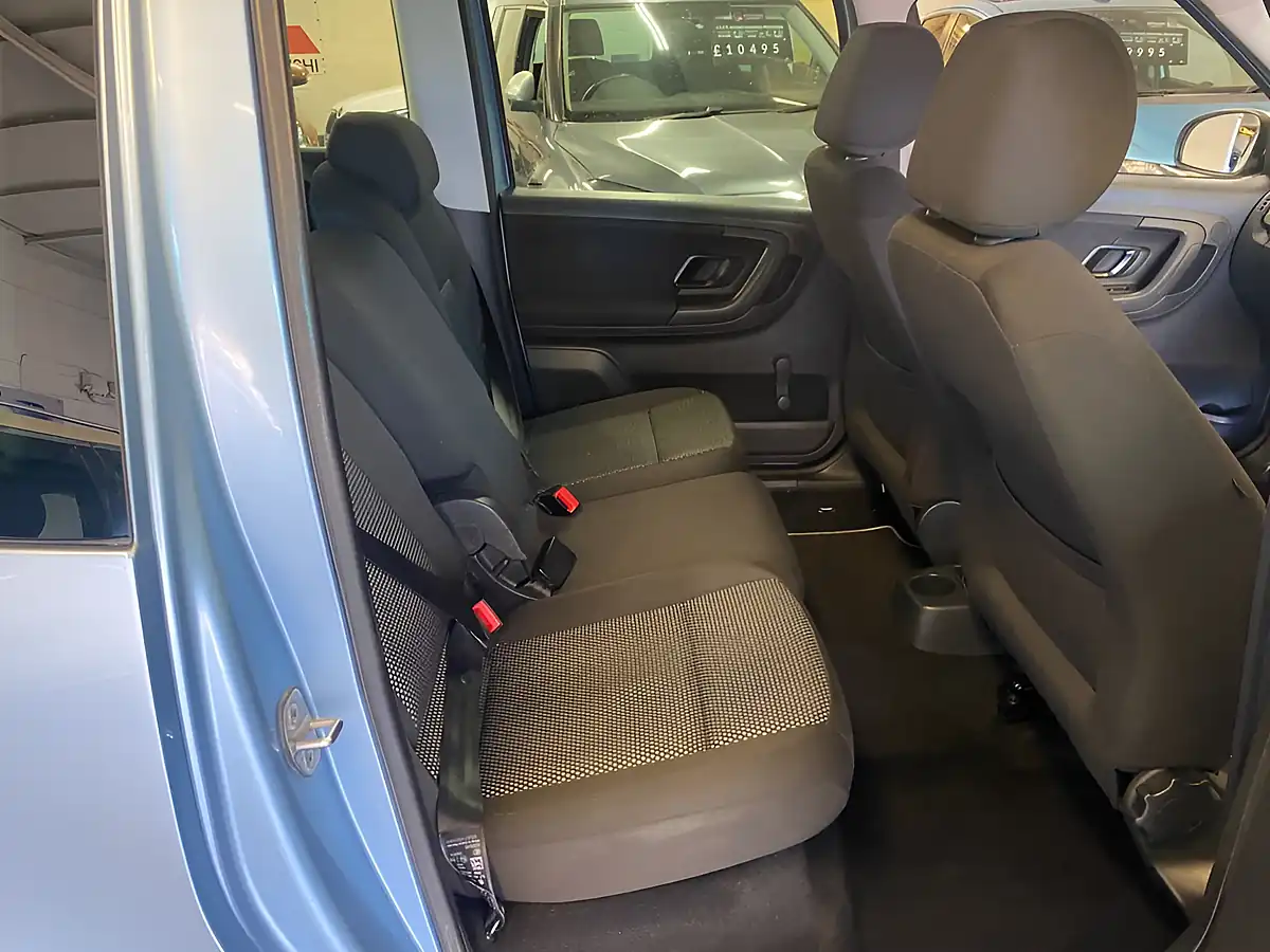 Used 2013 Skoda Roomster Scout Blue - Interior and Exterior details 13