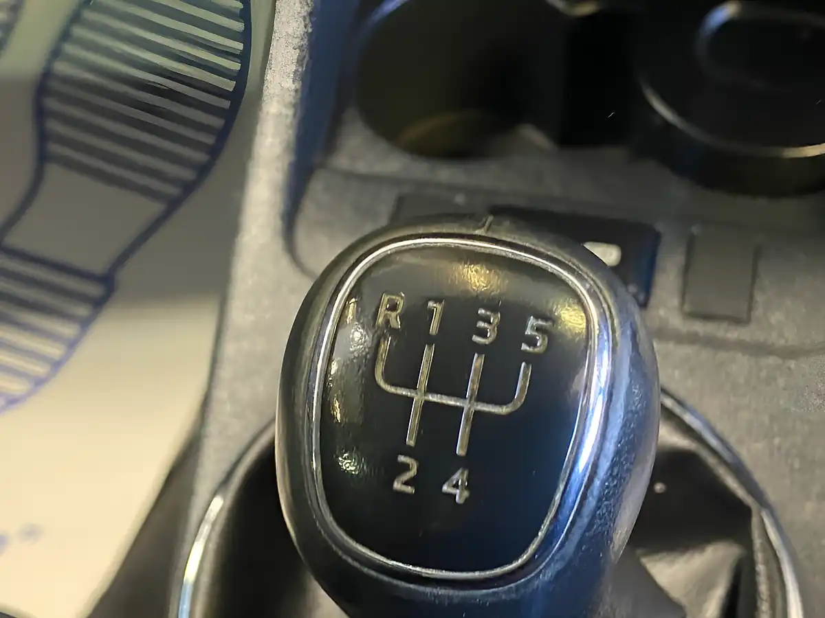 Used 2013 Skoda Roomster Scout Blue - Interior and Exterior details 14