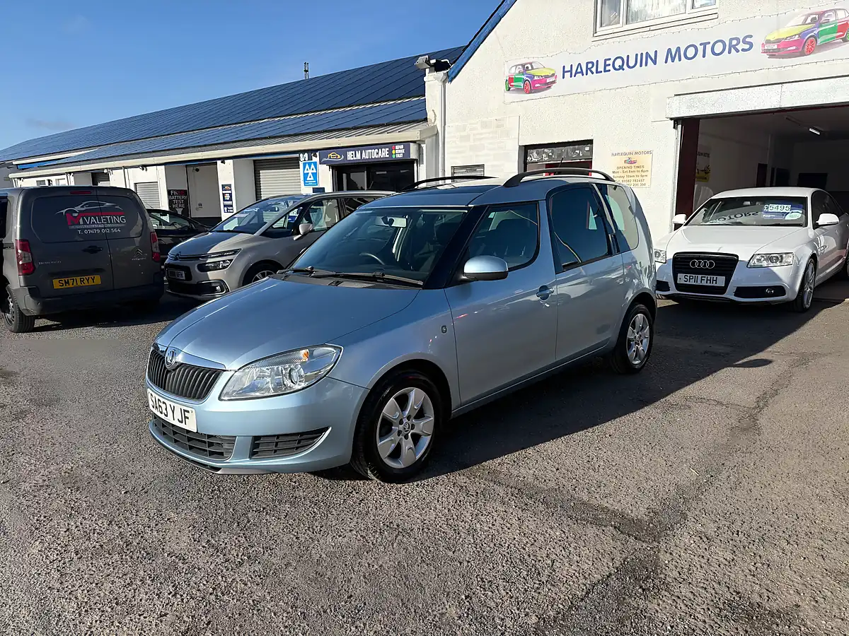 Used 2013 Skoda Roomster Se Blue - Front View