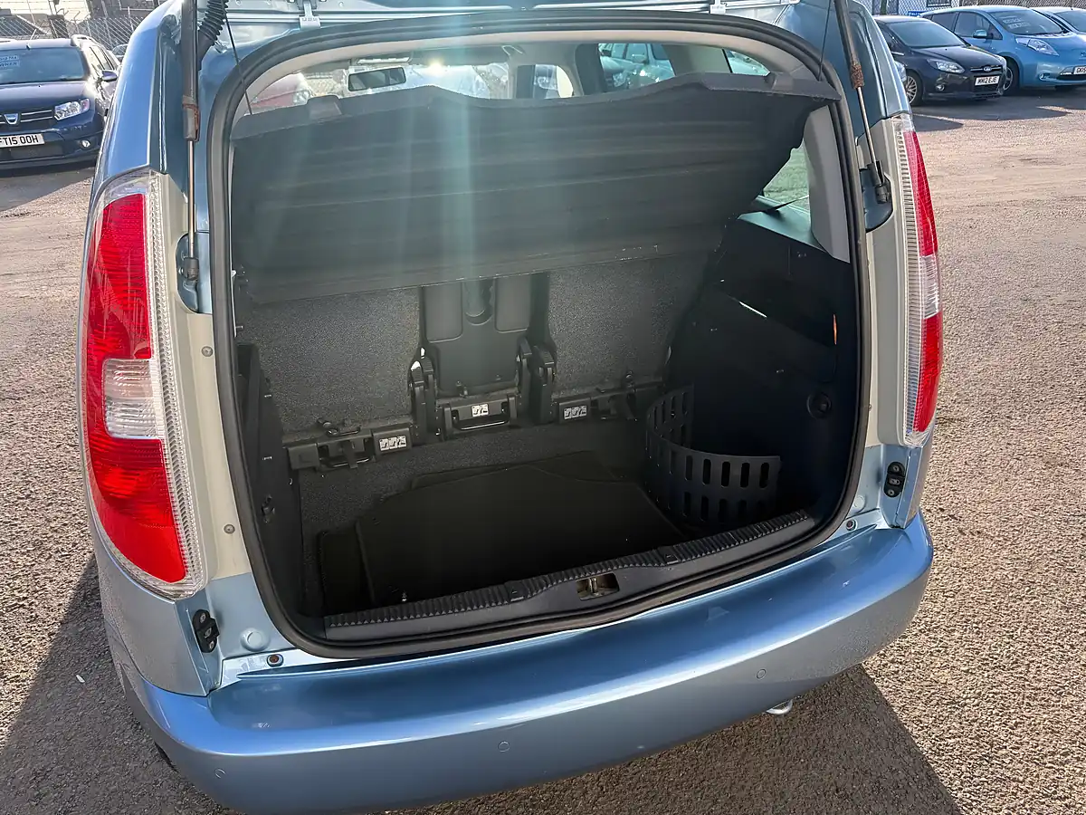 Used 2013 Skoda Roomster Se Blue - Interior and Exterior details 13