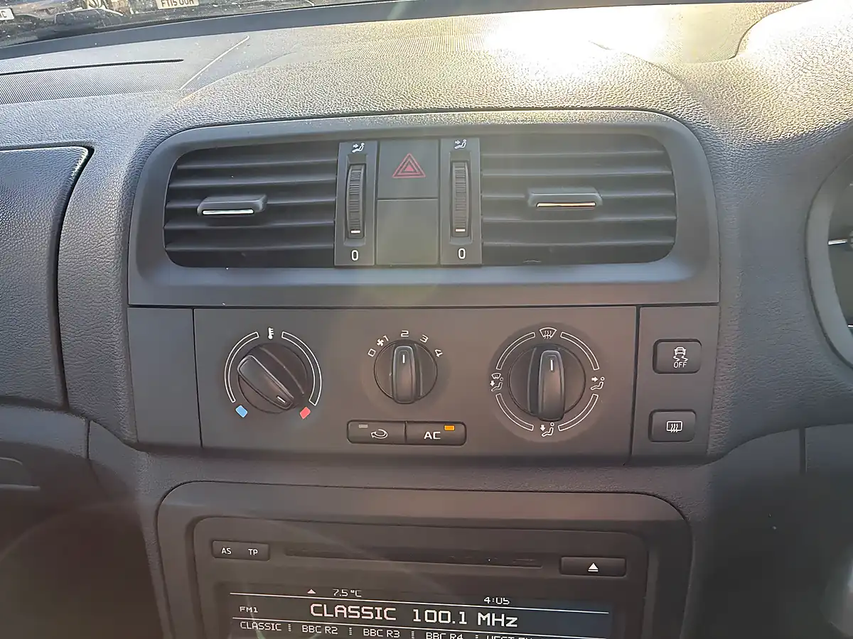 Used 2013 Skoda Roomster Se Blue - Interior and Exterior details 19