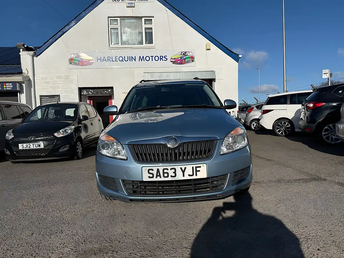 Used 2013 Skoda Roomster Se Blue - Interior and Exterior details 2