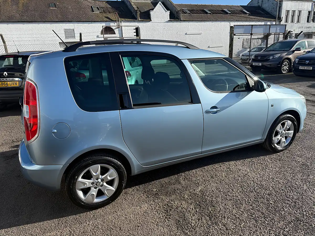 Used 2013 Skoda Roomster Se Blue - Interior and Exterior details 5