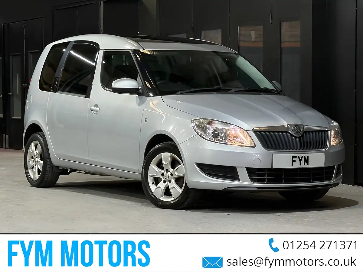 Used 2013 Skoda Roomster Se Silver - Front View