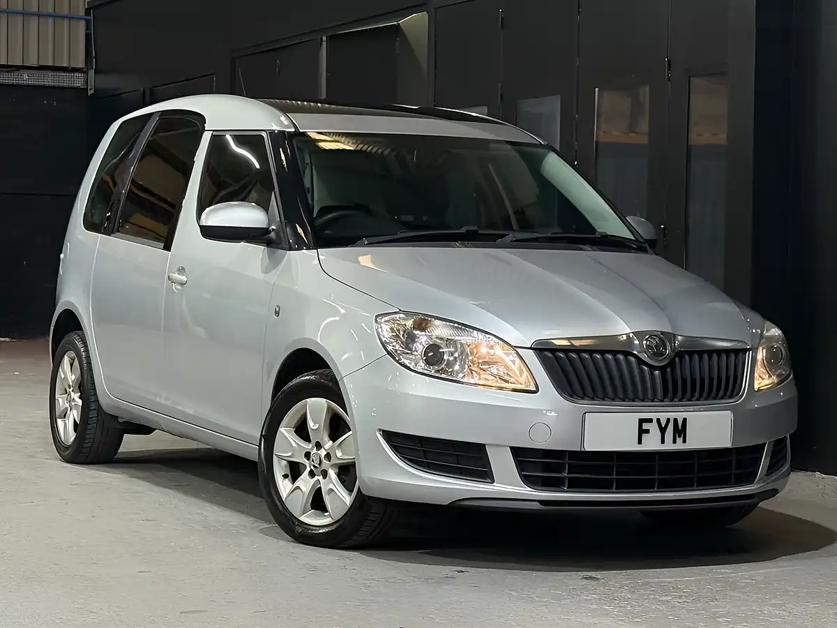 Used 2013 Skoda Roomster Se Silver - Interior and Exterior details 3