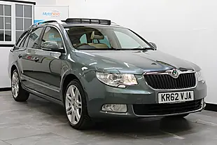 Used 2013 Skoda Superb Elegance Green - Interior and Exterior details 6