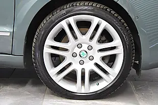 Used 2013 Skoda Superb Elegance Green - Interior and Exterior details 9