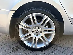 Used 2013 Skoda Superb Elegance Silver - Interior and Exterior details 12