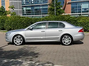 Used 2013 Skoda Superb Elegance Silver - Interior and Exterior details 3