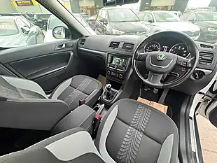 Used 2013 Skoda Yeti Adventure White - Interior and Exterior details 15