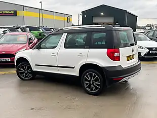 Used 2013 Skoda Yeti Adventure White - Interior and Exterior details 7