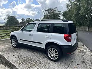 Used 2013 Skoda Yeti Elegance White - Interior and Exterior details 12