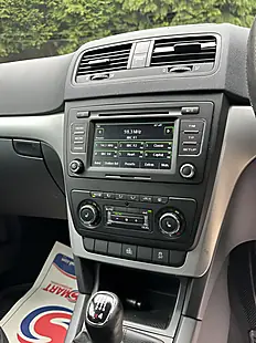 Used 2013 Skoda Yeti Elegance White - Interior and Exterior details 16