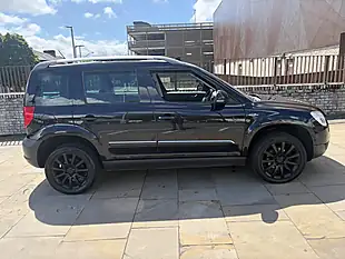 Used 2013 Skoda Yeti Laurin & Klement Black - Interior and Exterior details 3
