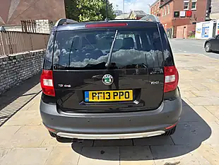 Used 2013 Skoda Yeti Laurin & Klement Black - Interior and Exterior details 5