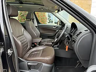Used 2013 Skoda Yeti Outdoor Laurin and Klement Black - Interior and Exterior details 12