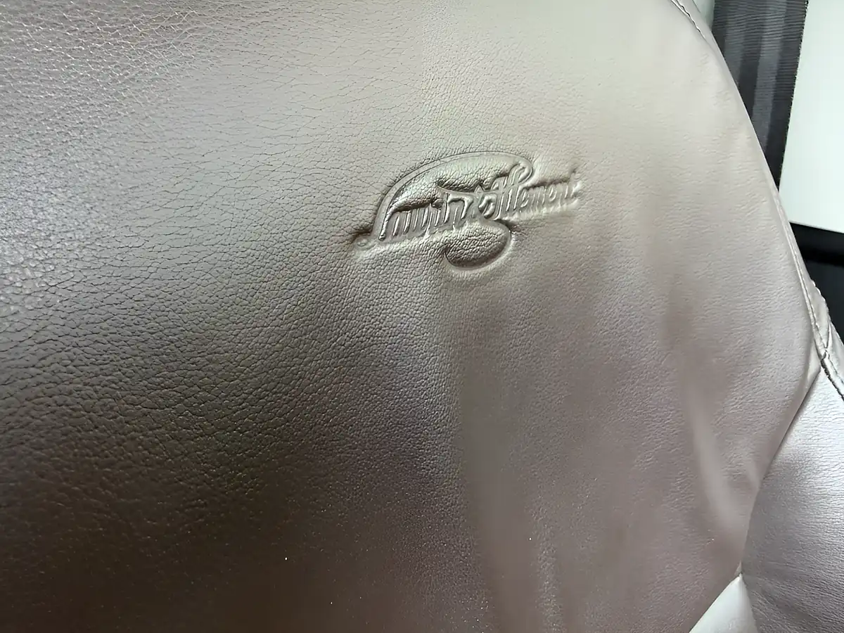 Used 2013 Skoda Yeti Outdoor Laurin and Klement Black - Interior and Exterior details 13