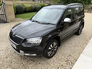 Used 2013 Skoda Yeti Outdoor Laurin and Klement Black - Interior and Exterior details 20
