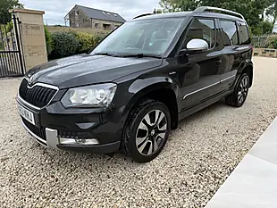 Used 2013 Skoda Yeti Outdoor Laurin and Klement Black - Interior and Exterior details 6