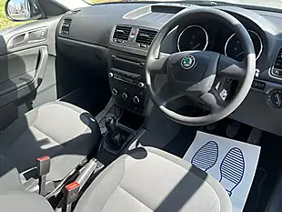 Used 2013 Skoda Yeti S Beige - Interior and Exterior details 18
