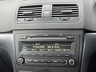 Used 2013 Skoda Yeti S Black - Interior and Exterior details 12