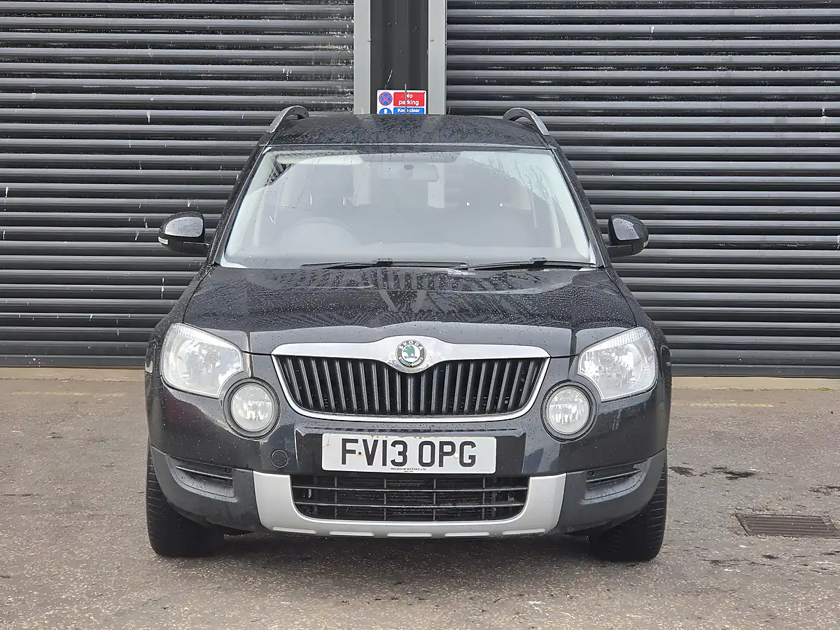 Used 2013 Skoda Yeti S Black - Interior and Exterior details 6