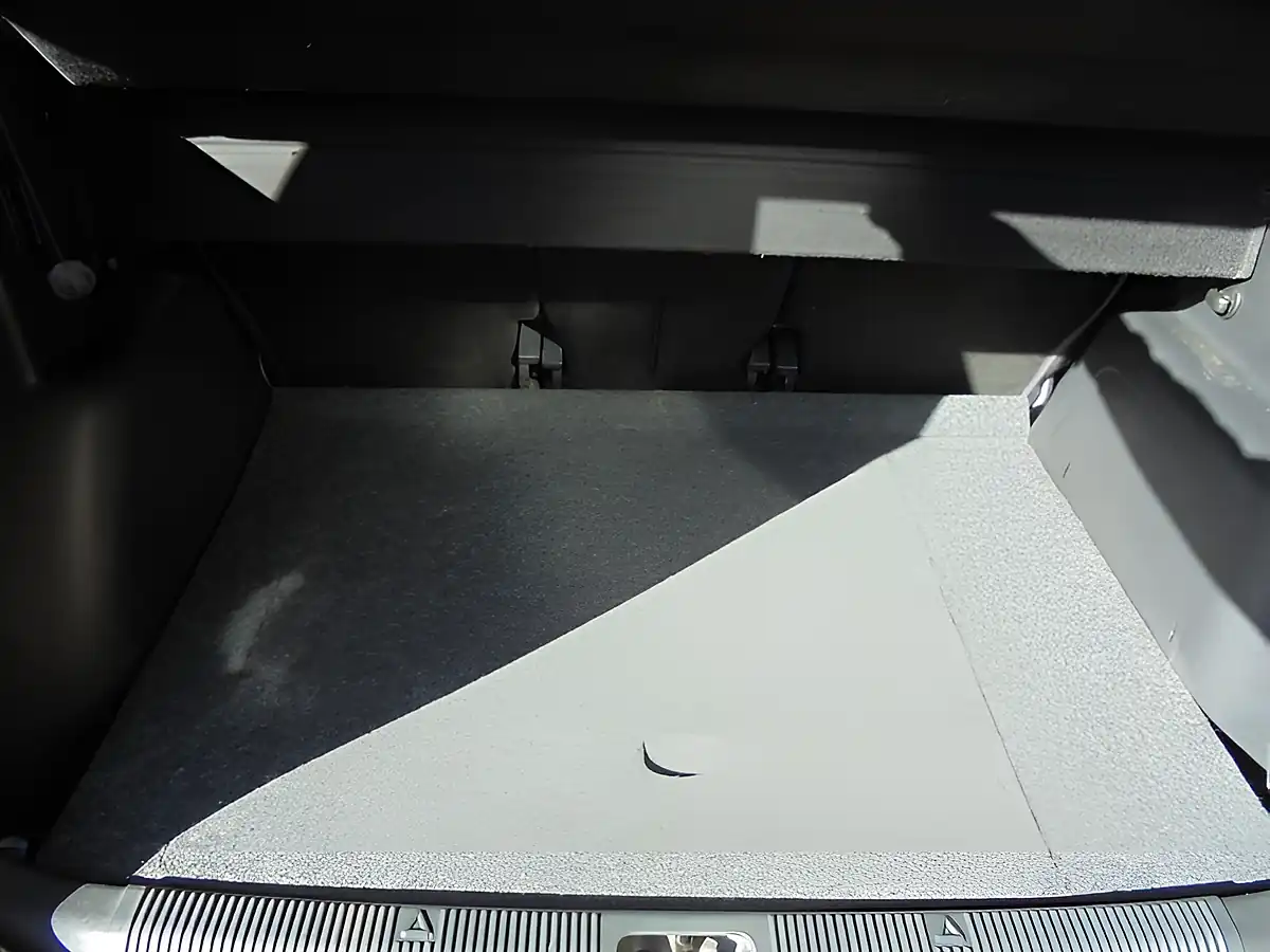 Used 2013 Skoda Yeti S Blue - Interior and Exterior details 15