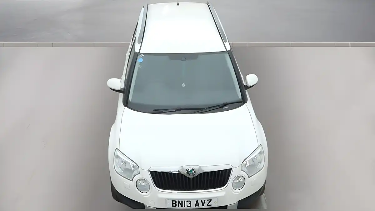 Used 2013 Skoda Yeti Se White - Interior and Exterior details 7