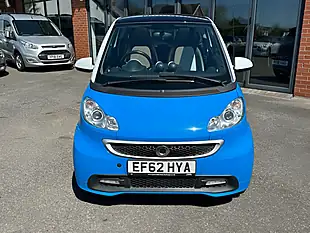 Used 2013 Smart Fortwo Iceshine Coupe Black - Interior and Exterior details 2