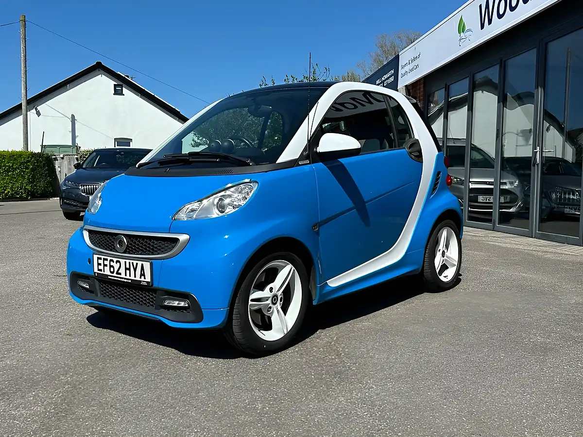 Used 2013 Smart Fortwo Iceshine Coupe Black - Interior and Exterior details 3