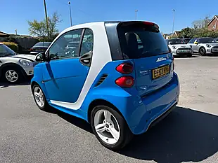 Used 2013 Smart Fortwo Iceshine Coupe Black - Interior and Exterior details 5