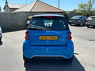 Used 2013 Smart Fortwo Iceshine Coupe Black - Interior and Exterior details 6