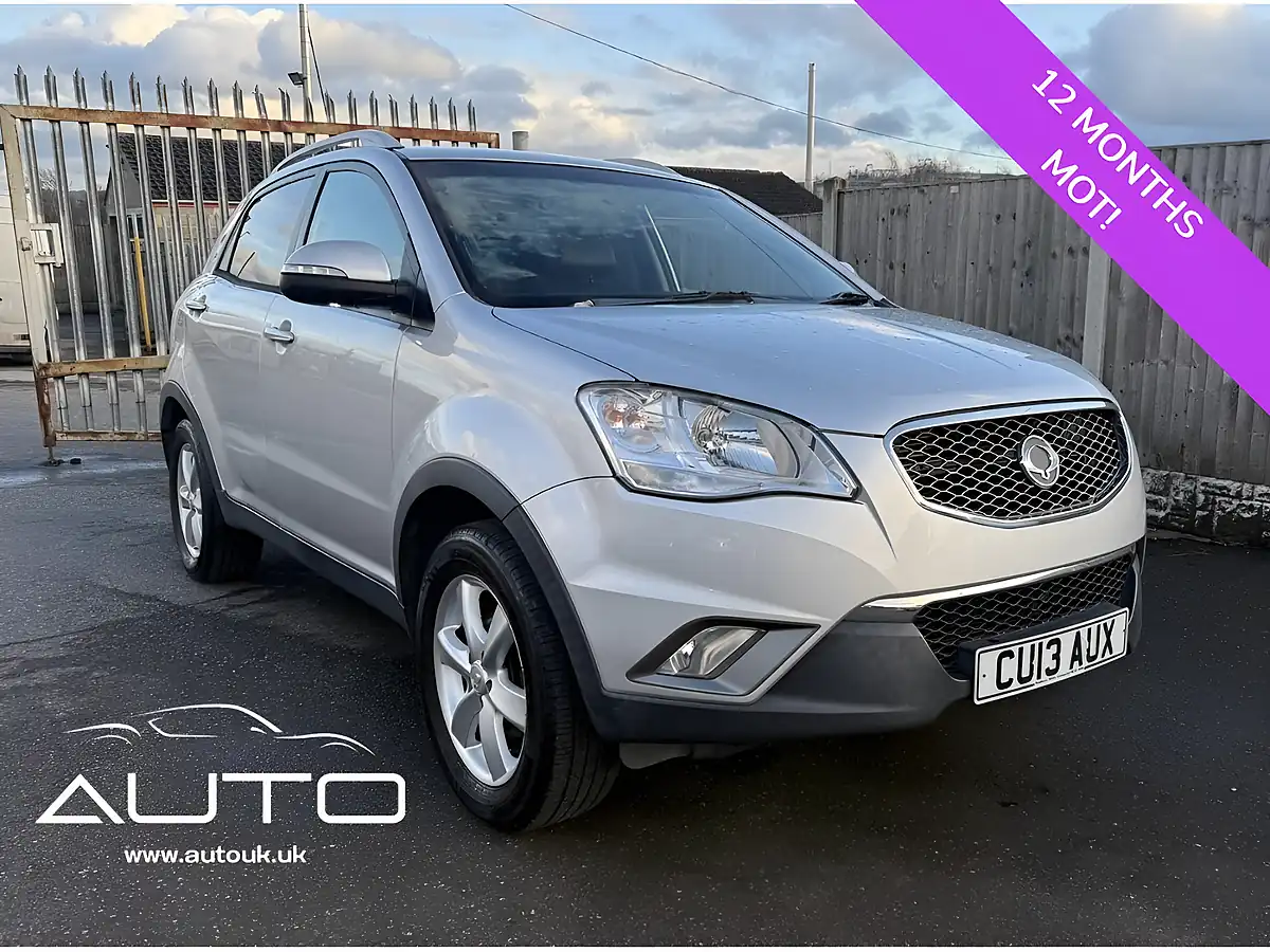 Used 2013 Ssangyong Korando Es Silver - Front View