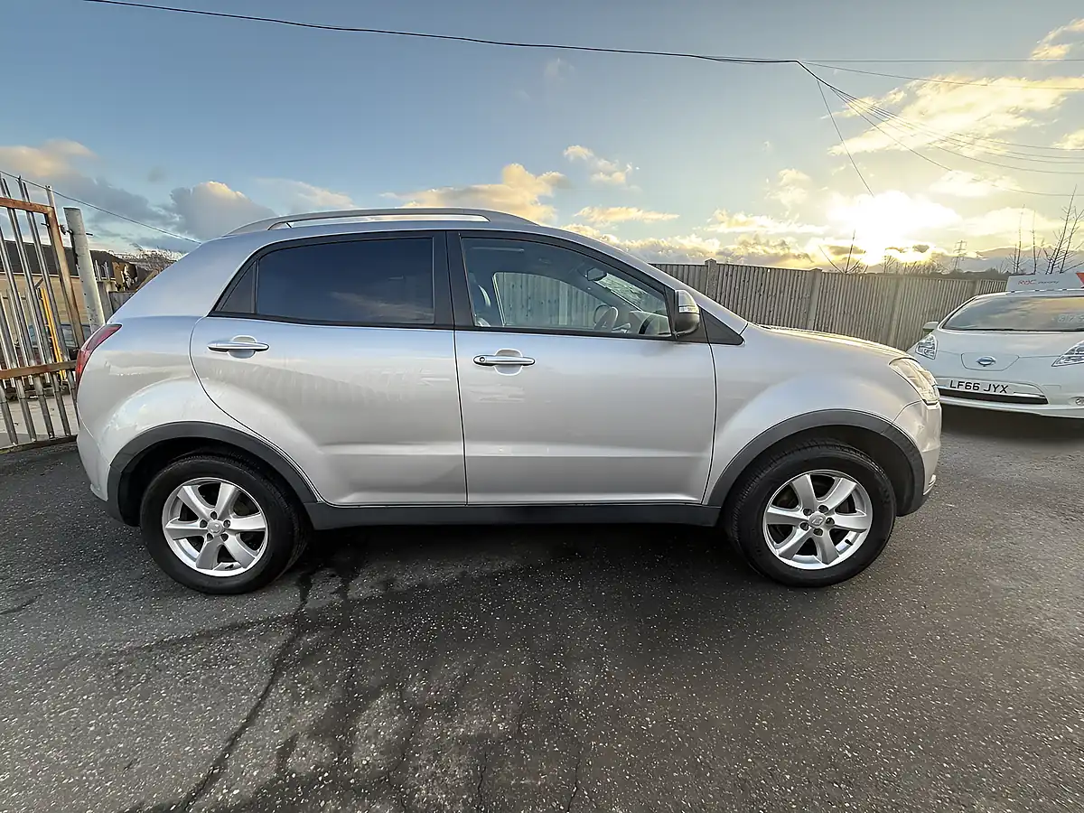 Used 2013 Ssangyong Korando Es Silver - Interior and Exterior details 16