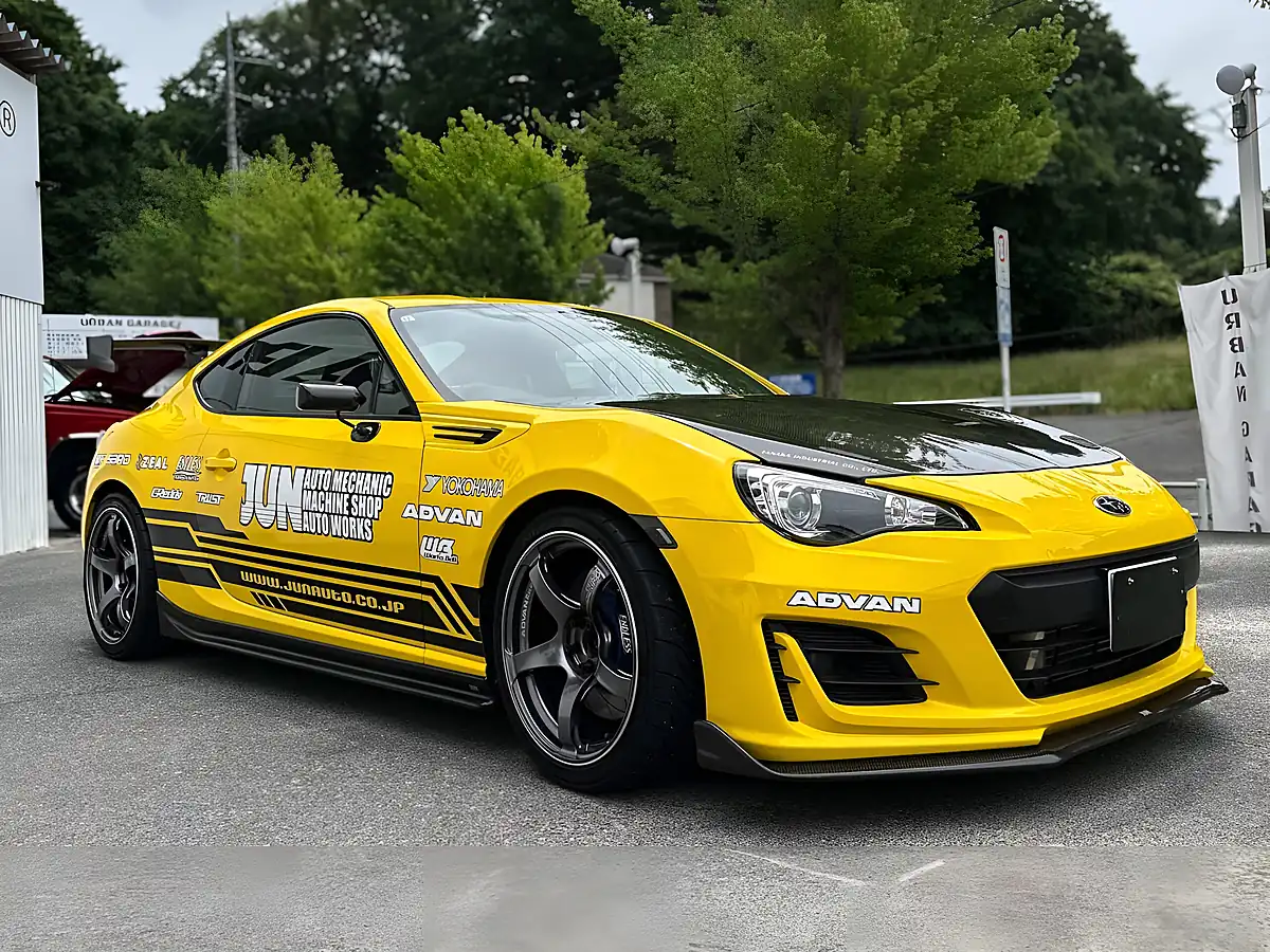 Used 2013 Subaru Brz Official Jun Super Lemon Super Lemon Yellow - Interior and Exterior details 3