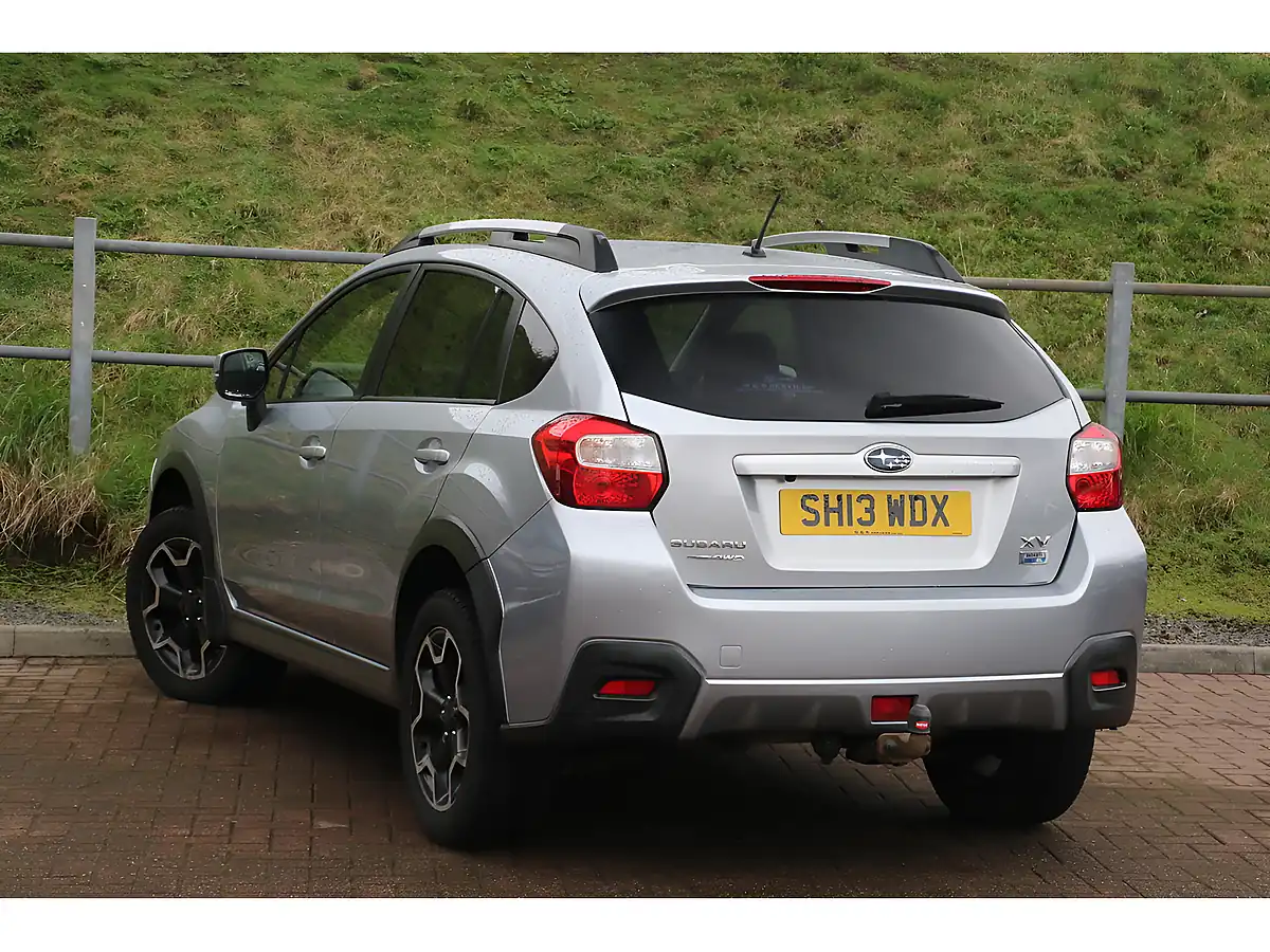 Used 2013 Subaru Xv Se Ice Silver - Interior and Exterior details 5