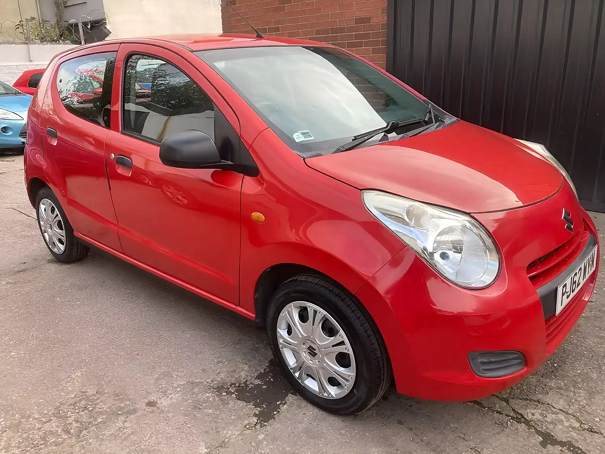 Used 2013 Suzuki Alto Sz Red - Front View