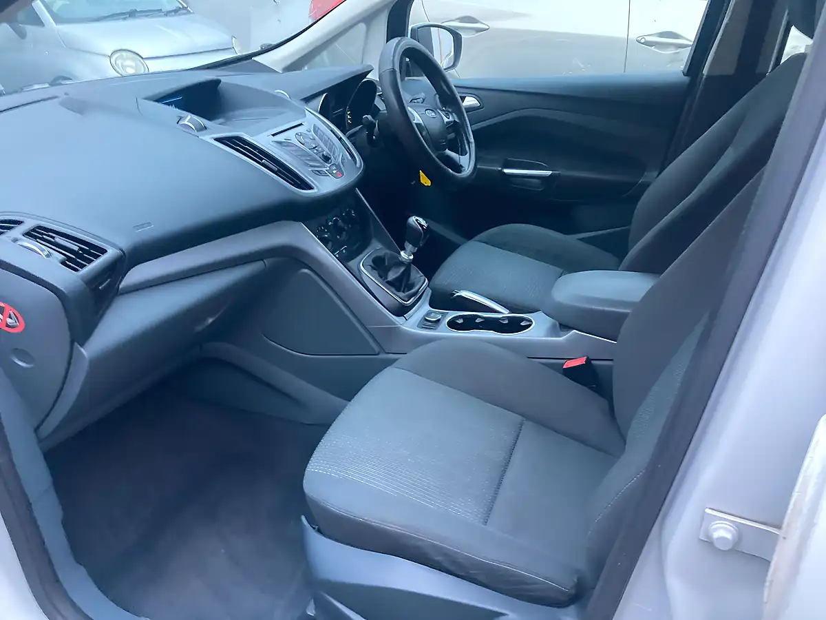 Used 2013 Suzuki Alto Sz Red - Interior and Exterior details 20