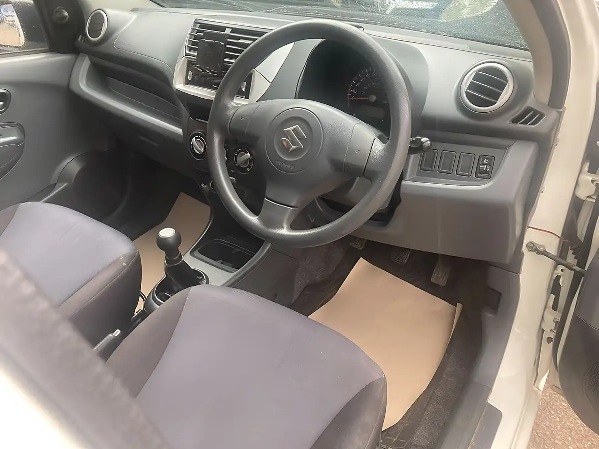 Used 2013 Suzuki Alto Sz White - Interior and Exterior details 11