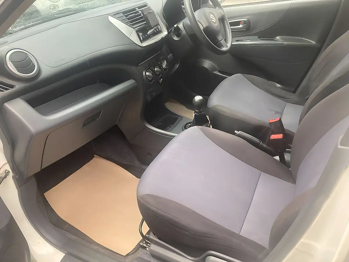 Used 2013 Suzuki Alto Sz White - Interior and Exterior details 17