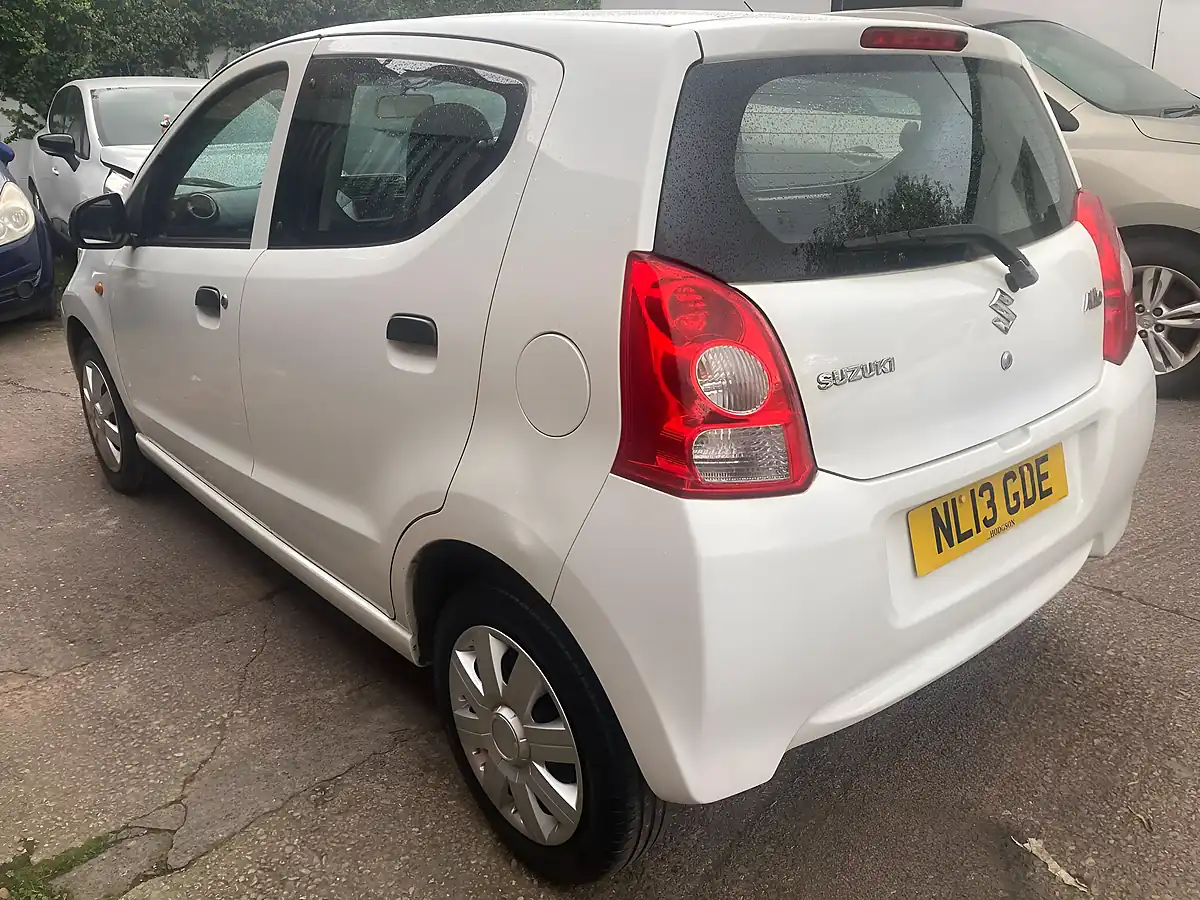 Used 2013 Suzuki Alto Sz White - Interior and Exterior details 4