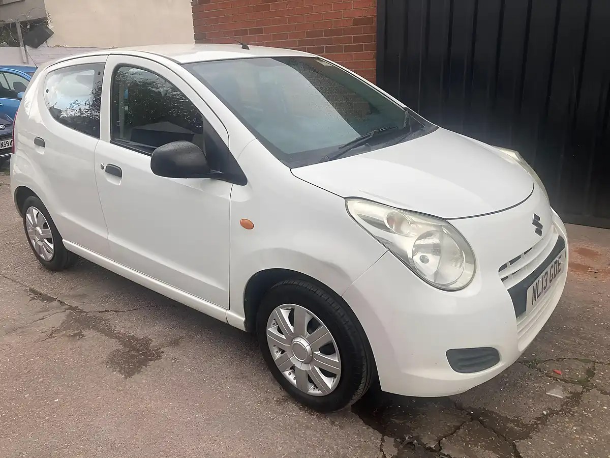 Used 2013 Suzuki Alto Sz White - Interior and Exterior details 6
