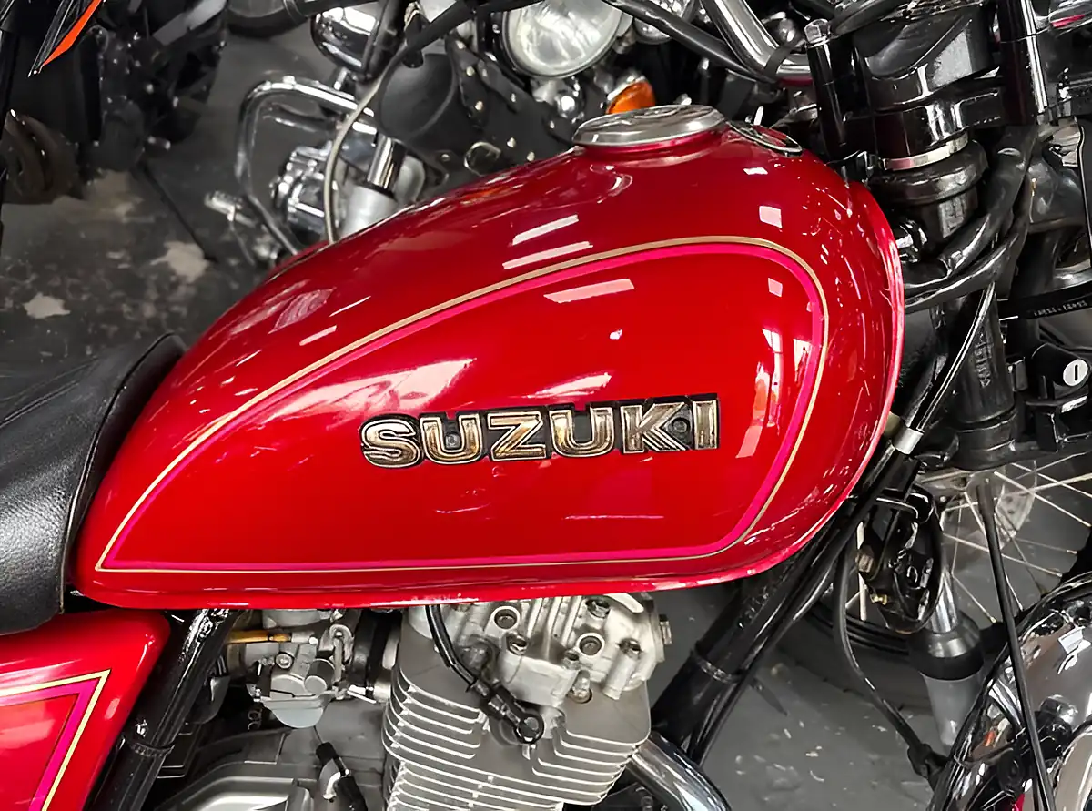 Used 2013 Suzuki Gn125 H Red - Interior and Exterior details 2
