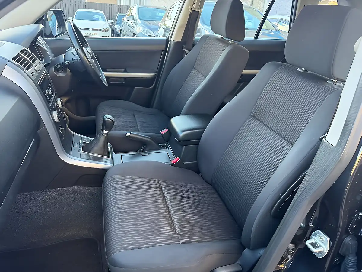 Used 2013 Suzuki Grand Vitara SZ4 Black - Interior and Exterior details 11